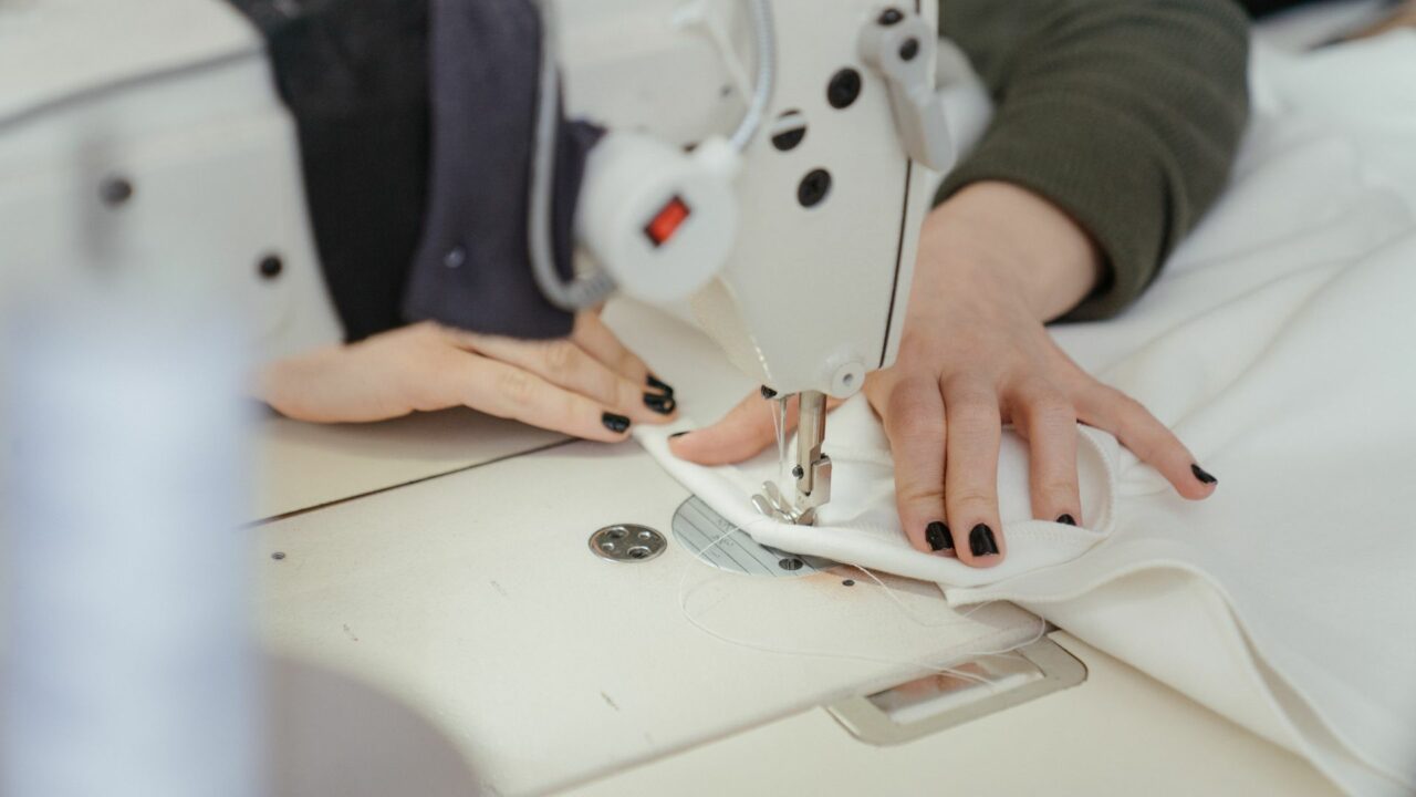 cdccontinuas Clasesdecostura.com no es solo una escuela de costura donde se aprende a coser.